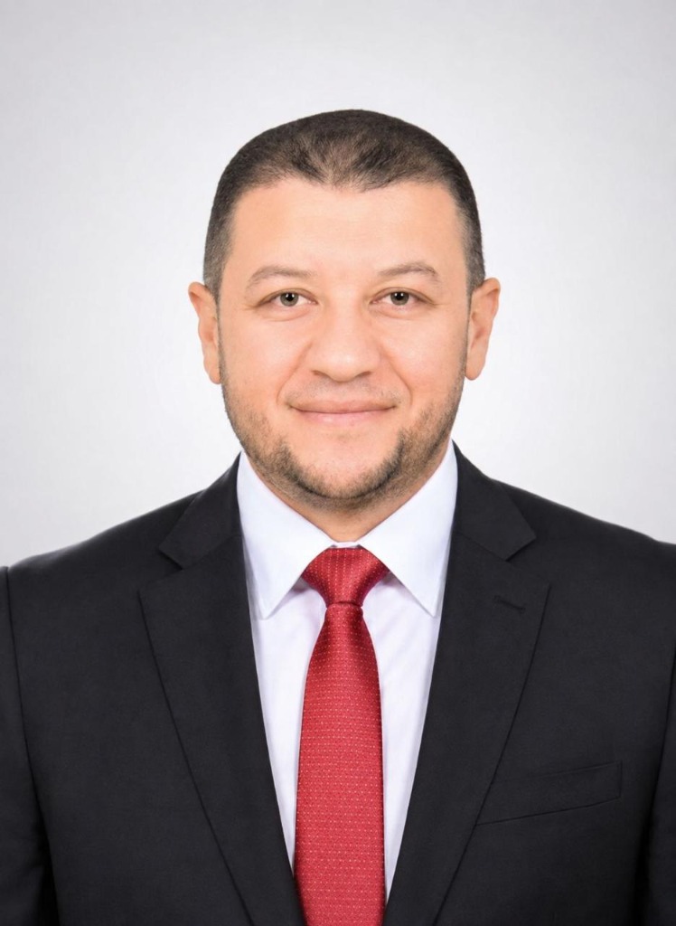 Dr. Sami El-Husseiny